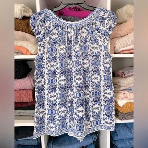 NWT Max Studio Floral Top Size Small - Picture 2 of 3